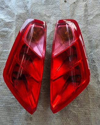 Fanali posteriori fiat punto 