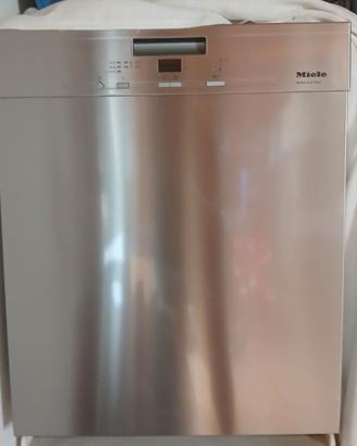Lavastoviglie Miele ad incasso