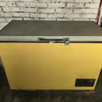 Frigo/congelatore a pozzetto