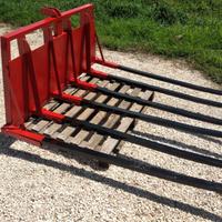forconi vari per trattore agricolo