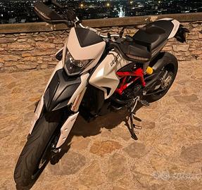 Ducati hypermotard 939
