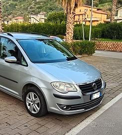 Frontale Volkswagen Touran