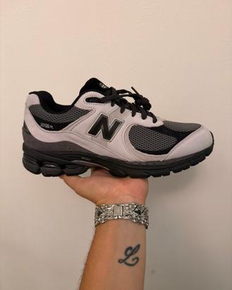 New Balance 2002r