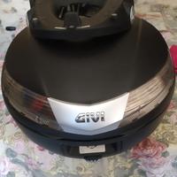 Bauletto rigido posteriore Givi 36L e staffa