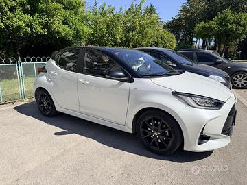 Toyota yaris hybrid Style 2023 km 31000