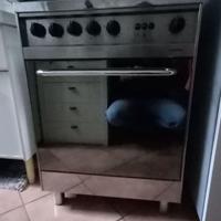 CUCINA A GAS.