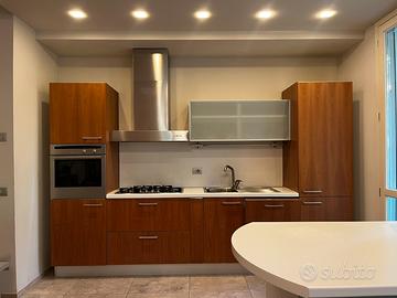 Cucina Varenna Poliform + Elettrodomestici Top