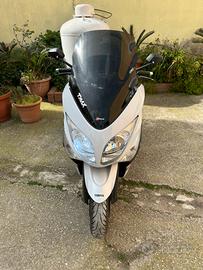 Yamaha T-Max 500