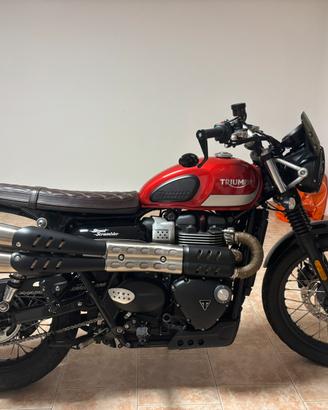 Triumph street scrambler 900