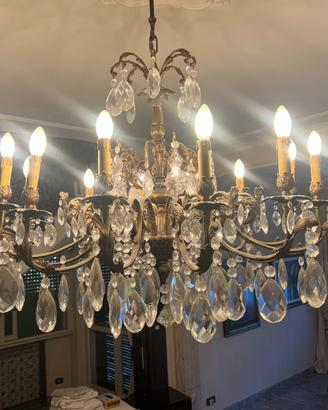 Lampadario classico a bracci con cristalli