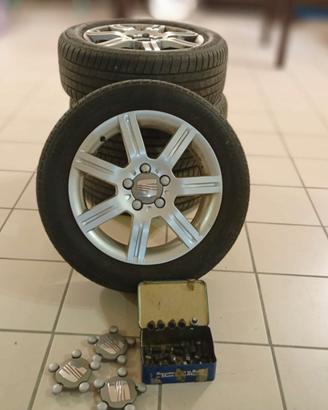 4 cerchi in lega con gomme Estive  205/55/R16