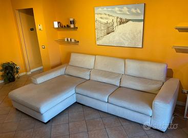Divano 4 posti