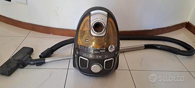aspirapolvere rowenta compacted ergo cyclonic