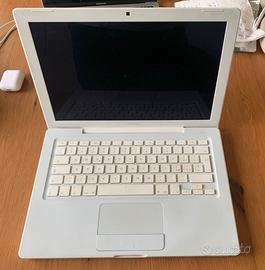 MacBook A1181 (13-INCH MID 2007)