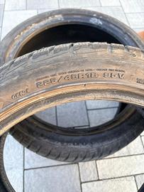 Pneumatici invernali per auto Goodyear R18