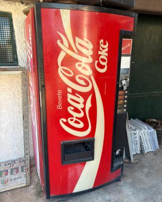 Distrubutore coca-cola vintage
