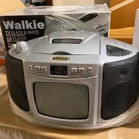 TV bianco e nero, con CD, radio AM FM Seleco.