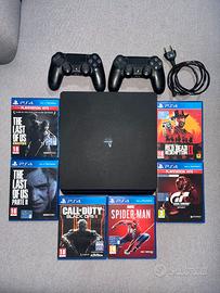 PS4 Slim + 2 Controller