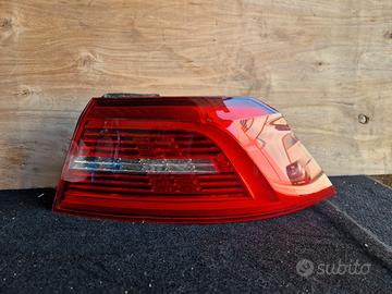 Volkswagen Passat B8 2014-2019 berlina Fanale dx