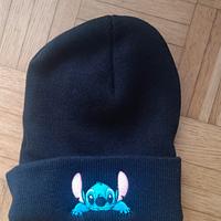 Berretto invernale / Cuffia nera con ricamo Stitch