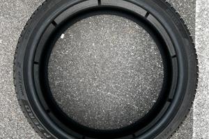 Pirelli 245/35 r21 pzero winter2