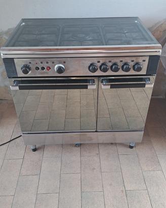 cucina GERMANIA  5 fuochi a gas e forno elettrico