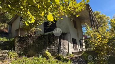 CASA INDIPENDENTE A BIENNO