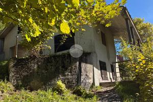 CASA INDIPENDENTE A BIENNO