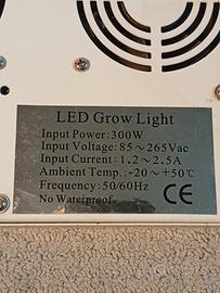 lampada crescita piante