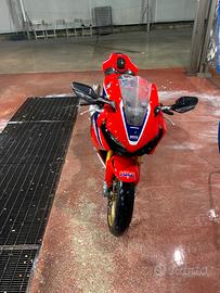 Honda cbr 1000rr sp