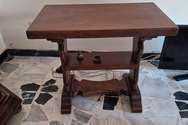 Tavolo basso in legno massello