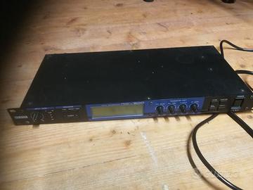scatola effetti yamaha rev 500