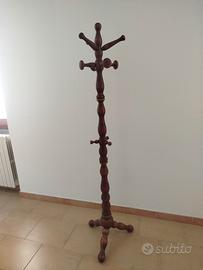 Attaccapanni in legno 