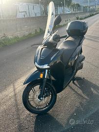 Sh 350 anno 2025 colore nero