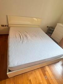 Letto matrimoniale da fine settembre