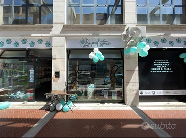 Negozio accessori mangimi animali Pet shop