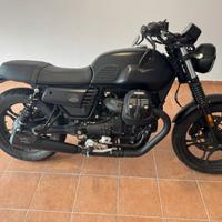 Moto Guzzi V7 III Stone 06/2019