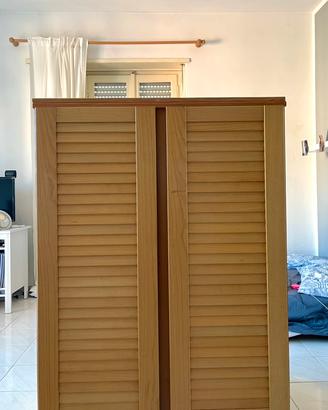 Armadio in legno