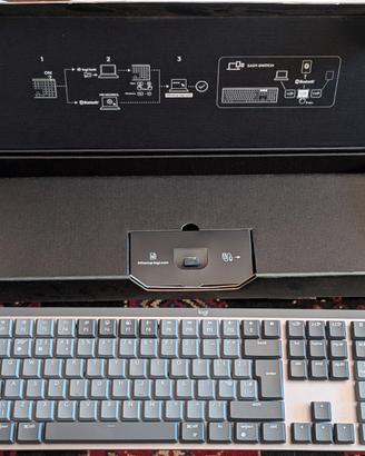 Logitech MX Mechanical wireless - layout UK