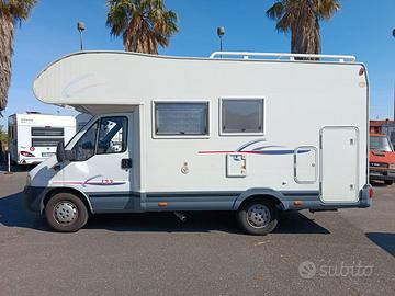 Camper mansardato