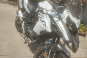 Benelli trk 502x