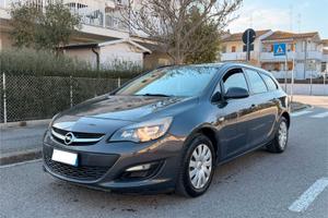 OPEL ASTRA 1.4 GPL - 2035 25€=530KM PERFETTA