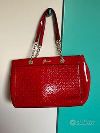 Borsetta rossa Guess