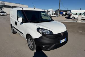 Furgone Fiat doblò 1.3 90 cavalli porta laterale e