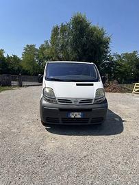FURGONE NISSAN PRIMASTAR