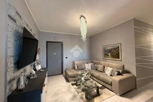 3 LOCALI A MELITO DI NAPOLI