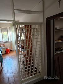 parete divisoria e libreria