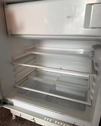 Frigorifero 140lt Whirpool da incasso+Congelatore