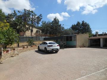 Villa in via M. Dell'aira, zona residenziale