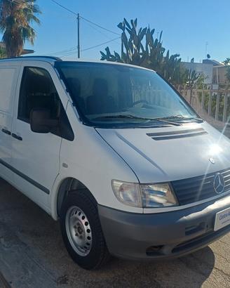 Mercedes Benz Vito CDI Furgone